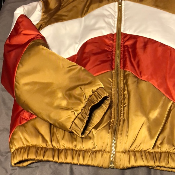 Jacket/ Puffer jacket - Picture 5 of 5